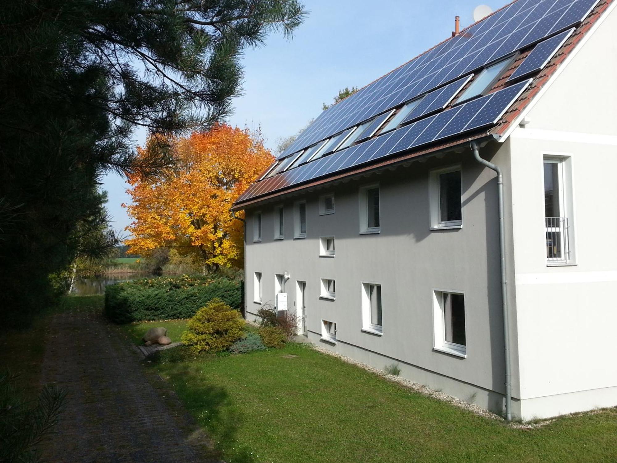 Ferienwohnungen Im Kunst.Haus Am See Doberlug-Kirchhain 外观 照片